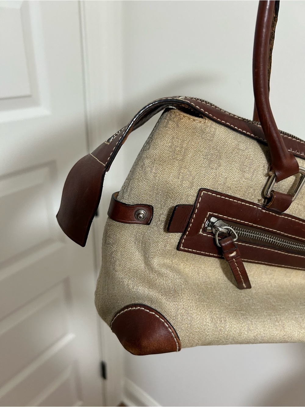 Vintage Dooney and Bourke Bag - Picture 5 of 10